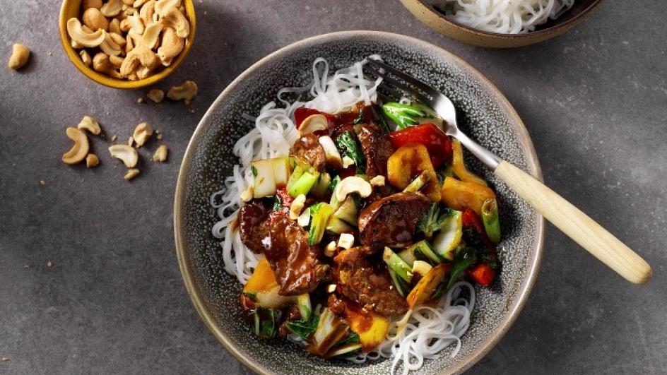 Mihoen noedels met teriyaki biefstukreepjes