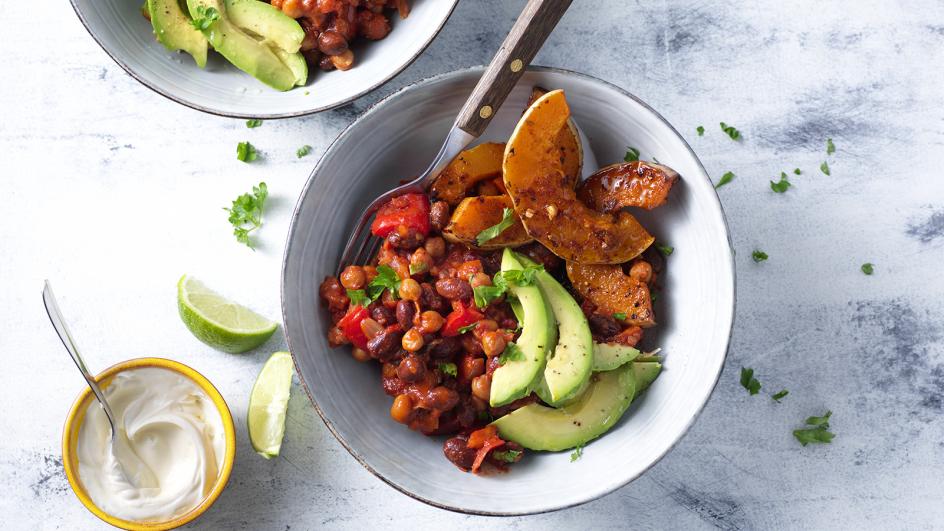 Chili sin carne met gegrilde pompoen en kikkererwten