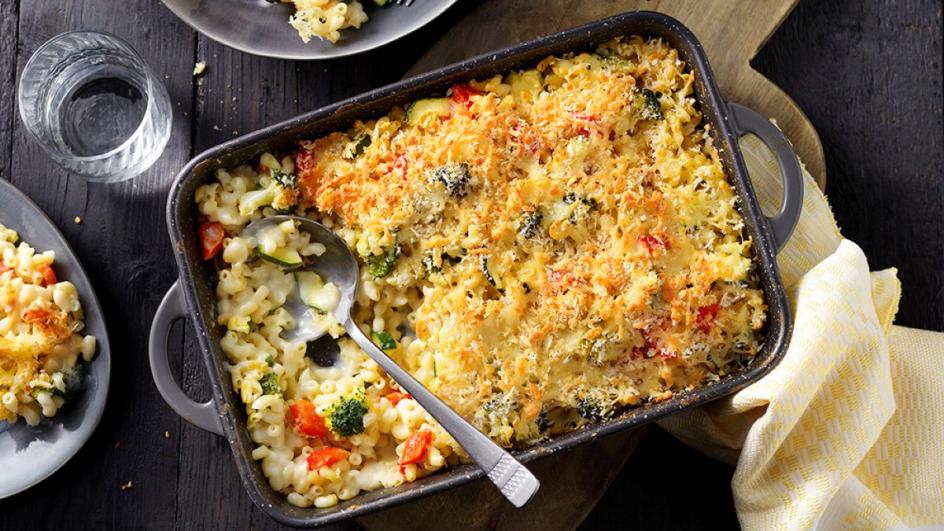 Vegetarisch recept: Mac ’n Cheese ovenschotel met groenten