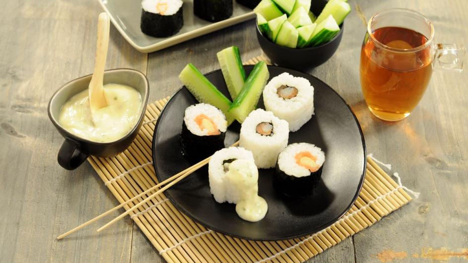 Asperge en zalm sushi