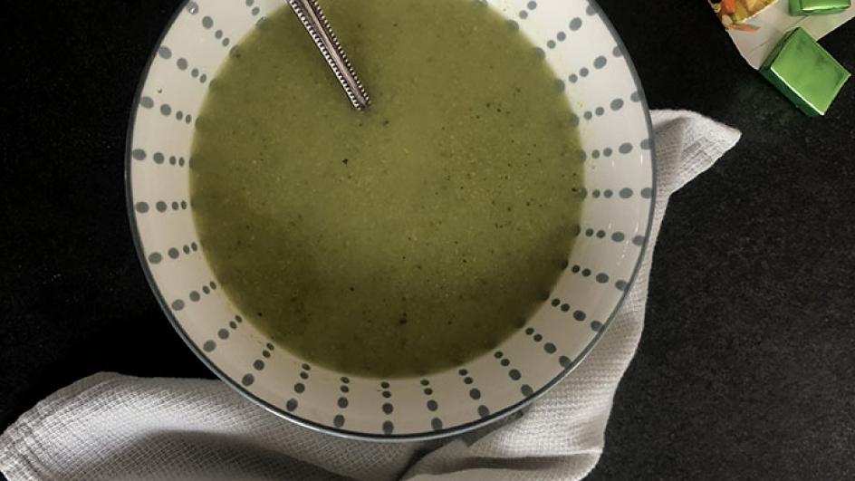 Broccoli courgettesoep van opa van Meriam en Xanne