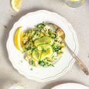 Frisse lenterisotto met citroen, courgette en tuinkers