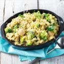 Romige pasta met broccoli, kip en kaas
