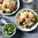 Spaghetti met witte asperges en kipgehaktballetjes