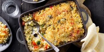 Vegetarisch recept: Mac ’n Cheese ovenschotel met groenten